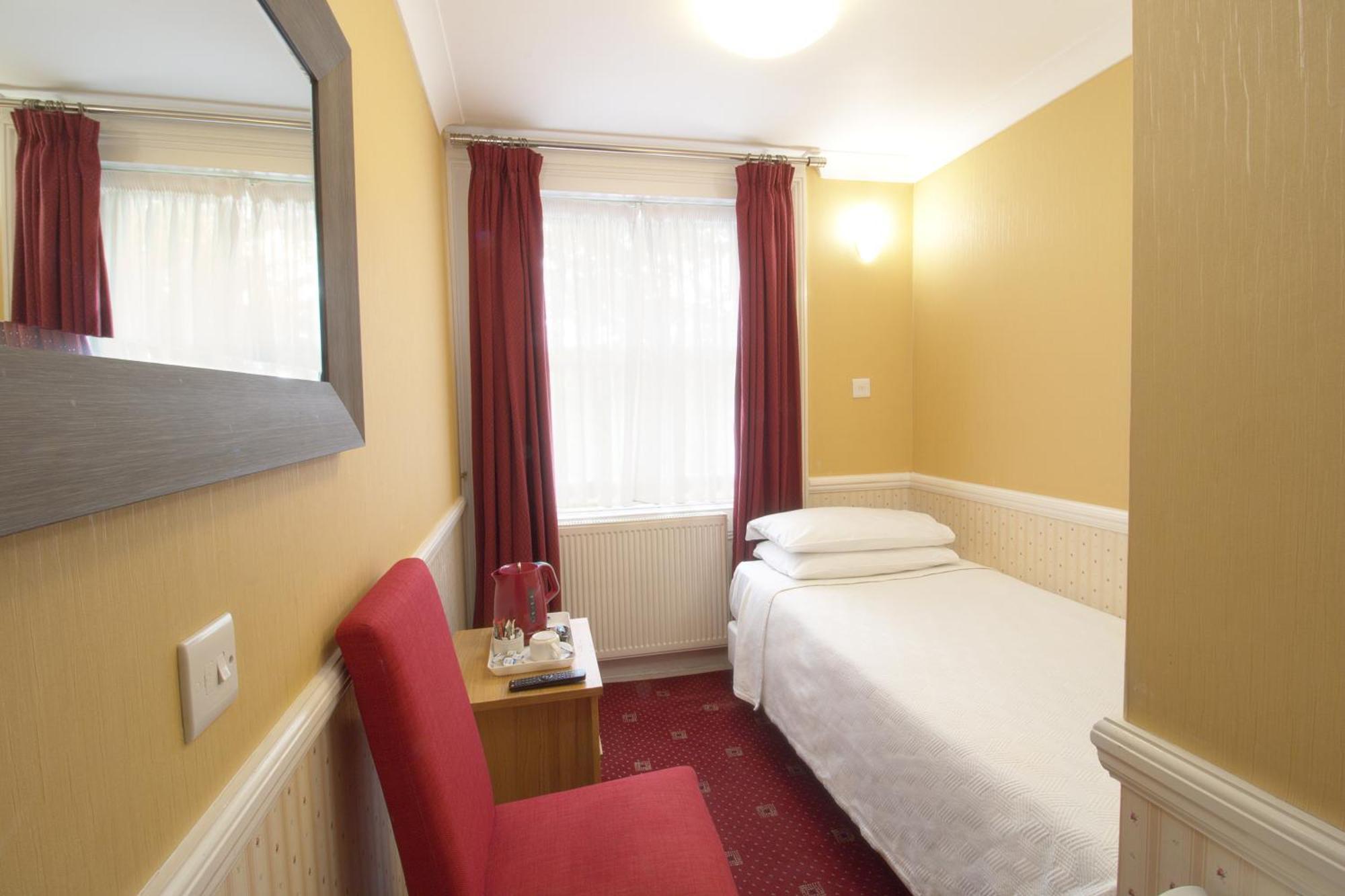 Balmoral House Hotel Лондон Экстерьер фото
