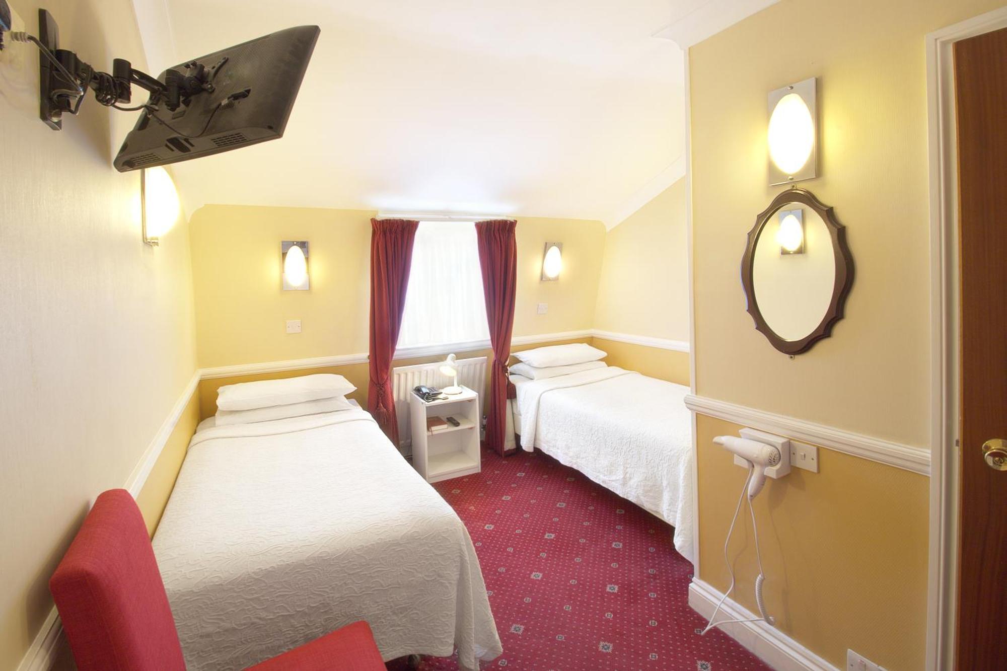Balmoral House Hotel Лондон Экстерьер фото