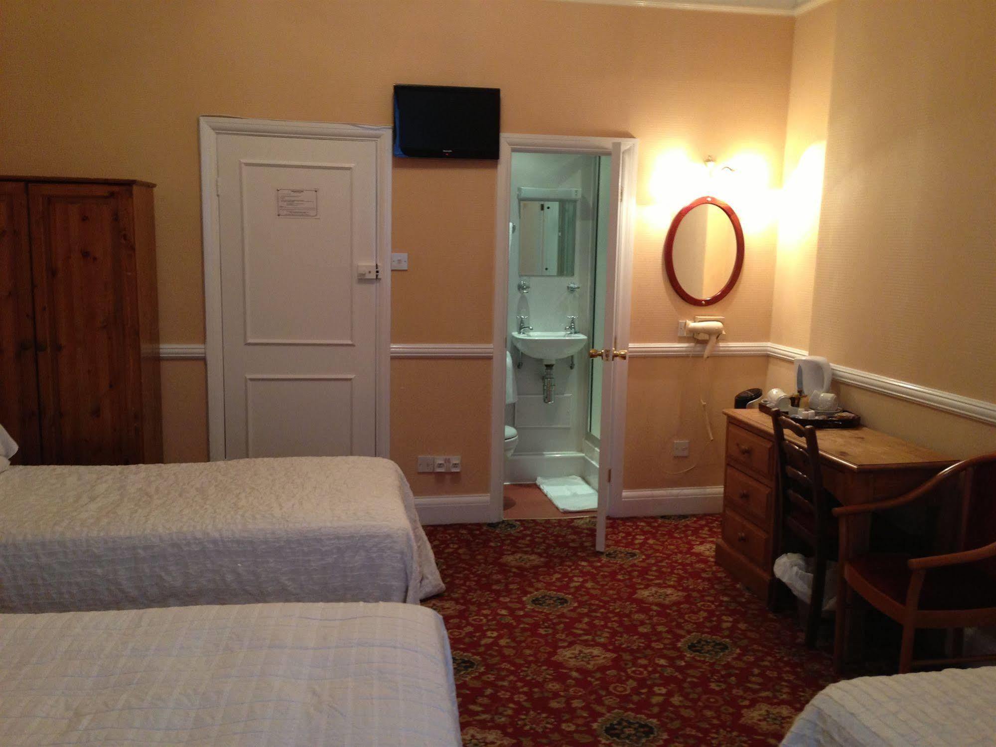 Balmoral House Hotel Лондон Экстерьер фото